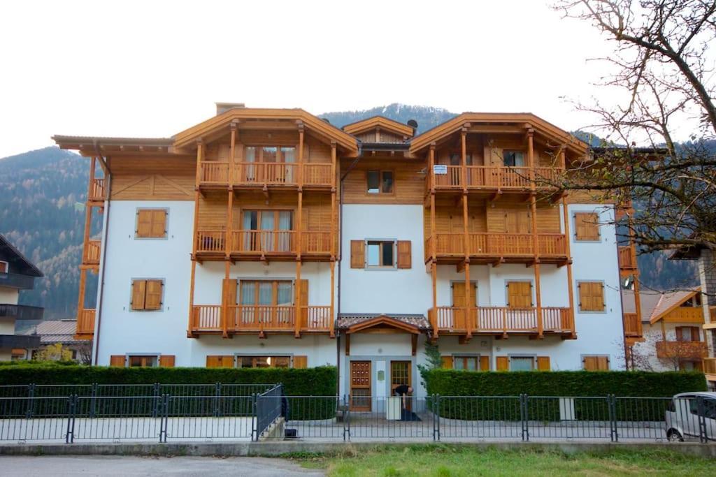 Lovely In Val Rendena 7 Apartment