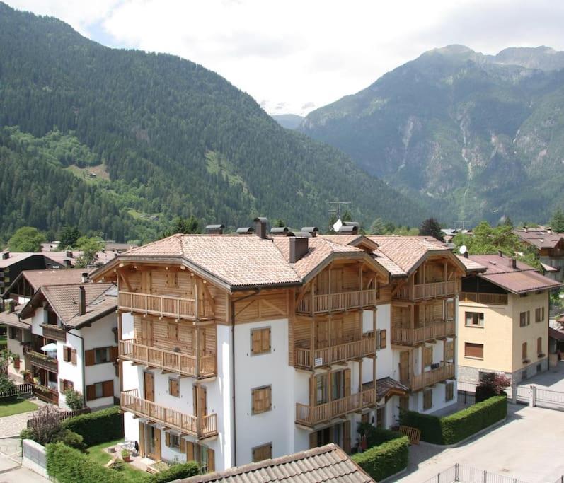 Lovely In Val Rendena 7 Apartment